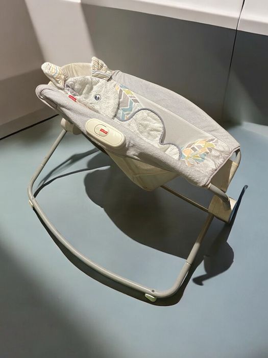 Шезлонг люлька каталка гойдалка колиска Fisher price