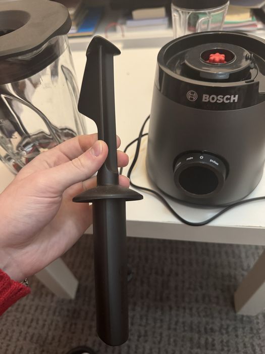 Liquidificadora Bosch 1200W 2L – usada 5x, sem caixa