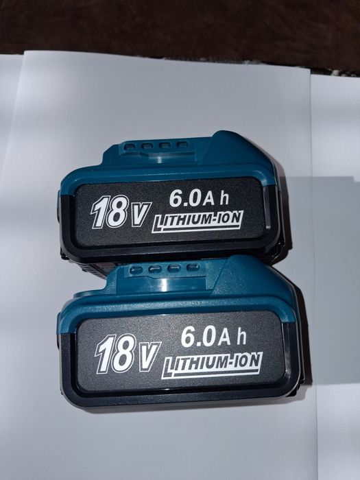 Продам акумулятор BL1860B 18V