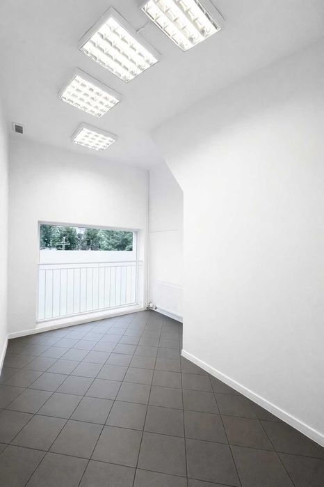 Lokal 15m²  ul. Dworcowa 2 Nowy Dw. Gdański C.H. ZBOŻOWIEC (dwa pomieszczenia + umywalka w lokalu)