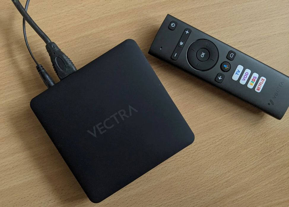 Pilot Bluetooth Vectra Smart Box Dekoder TV SMART 4K BOX DV8519

Ofert
