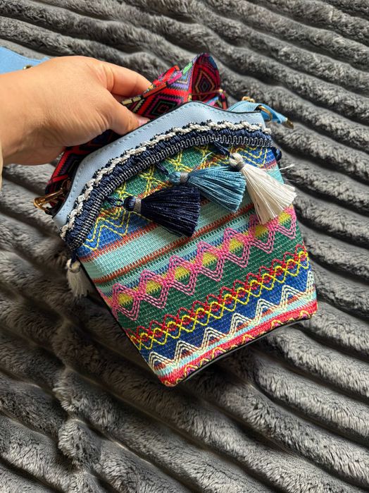 Bolsa tiracolo/de ombro em pele entrançada azul bag