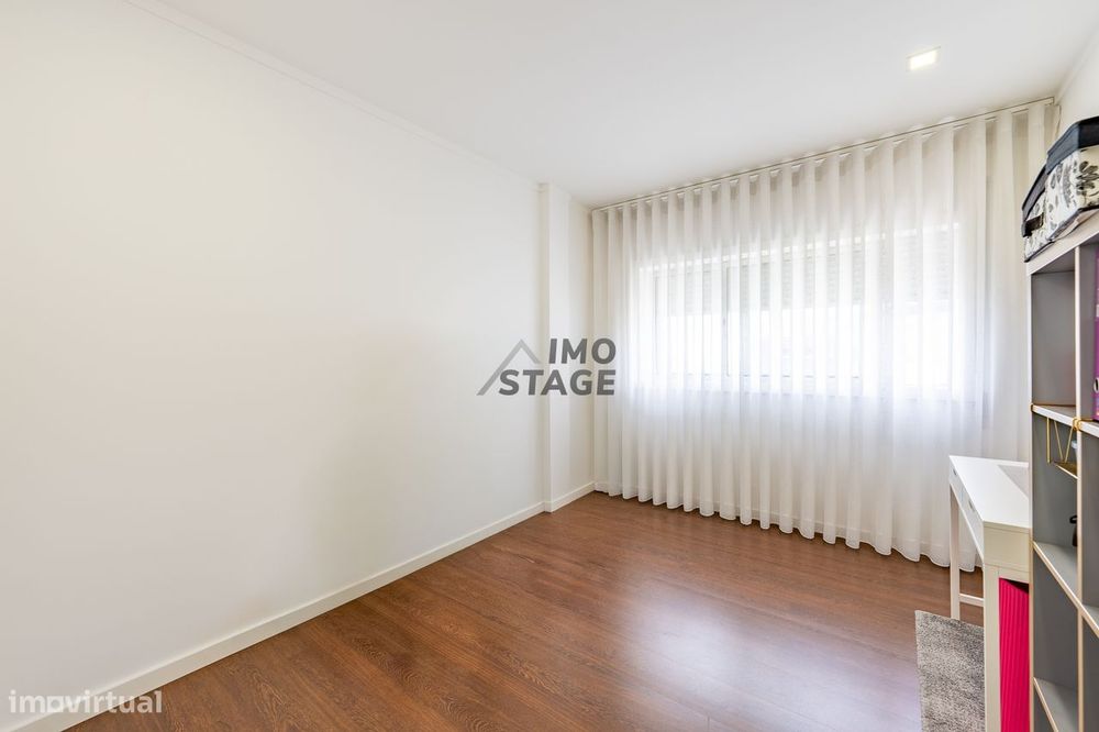 T2 Moderno em localização tranquila