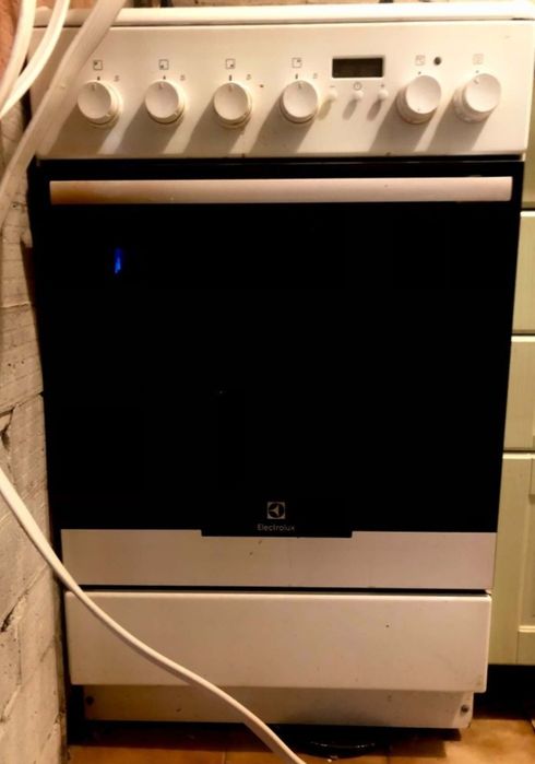 Kuchenka gazowa firmy Elektrolux szer.50, piekarnik elektryczny