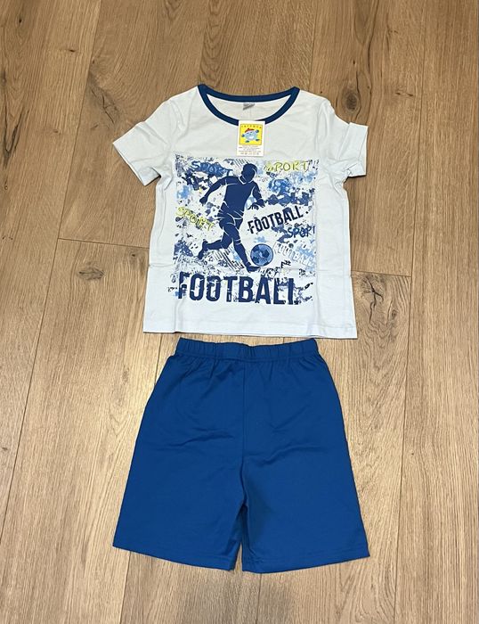 Фотболка, шорти. Піжама.