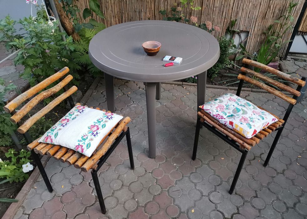 Стулья садовые, кухонные б/у