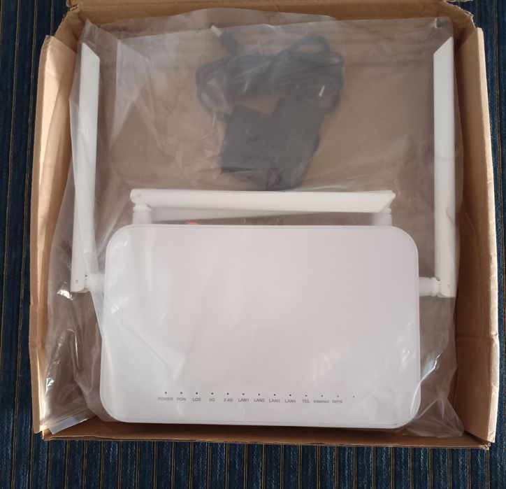 Router para fibra óptica Novo na caixa