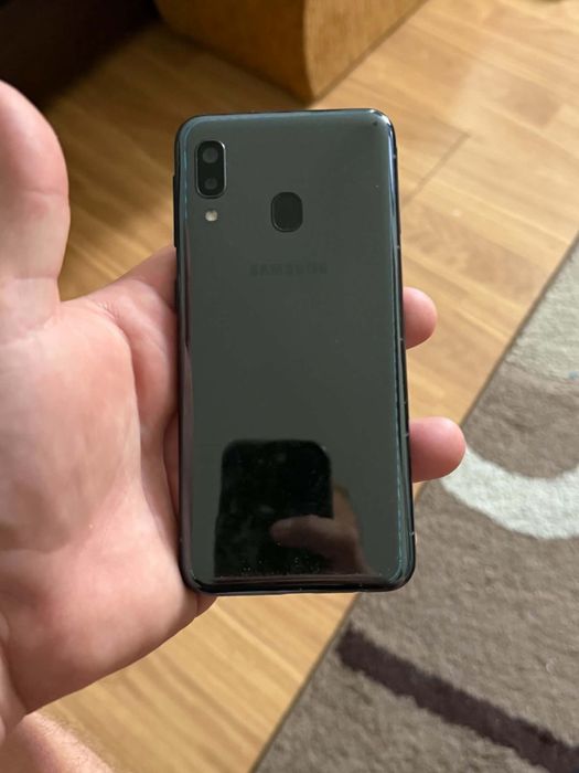 Samsung a20e sprzedam