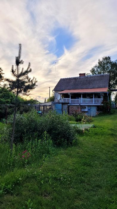 Будинок в селі Поничів