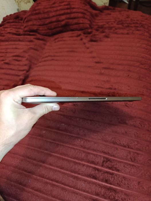 MacBook pro 2017 i5