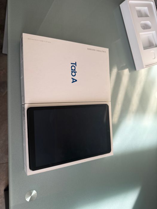 Планшет SAMSUNG Galaxy Tab A SM-T595