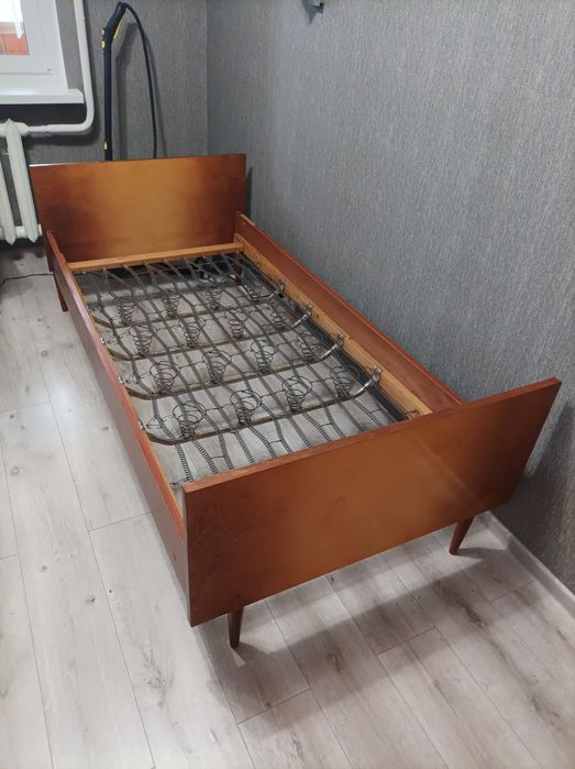 Ліжко полуторне з гарнітура гдр