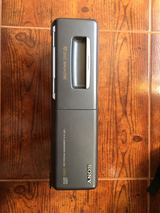 Leitor e carregador 10 CD SONY auto usado