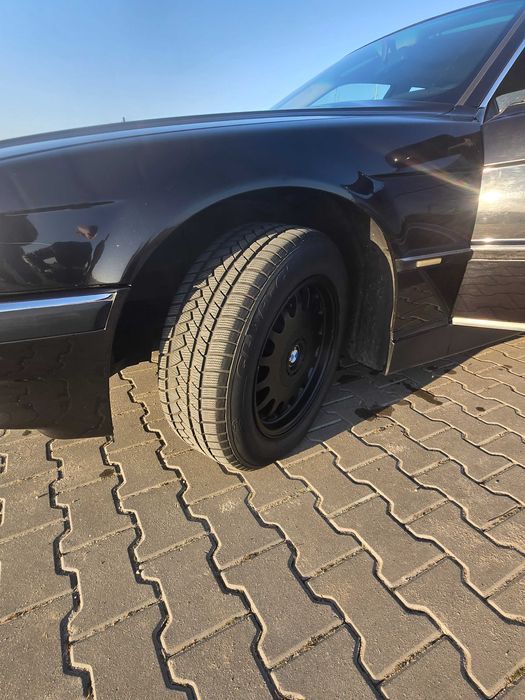 Felgi BMW E32/31 E34 E36 E38 E39 E60/65 F czarne style 6 opony gratis.