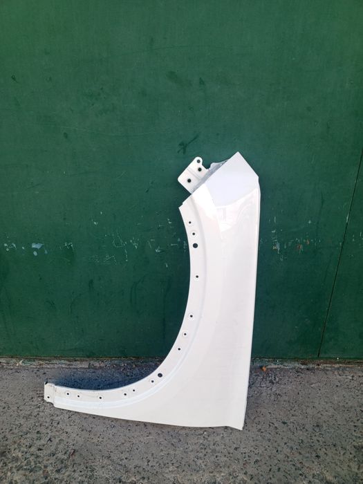 Крило переднє на BYD Song Plus BYD