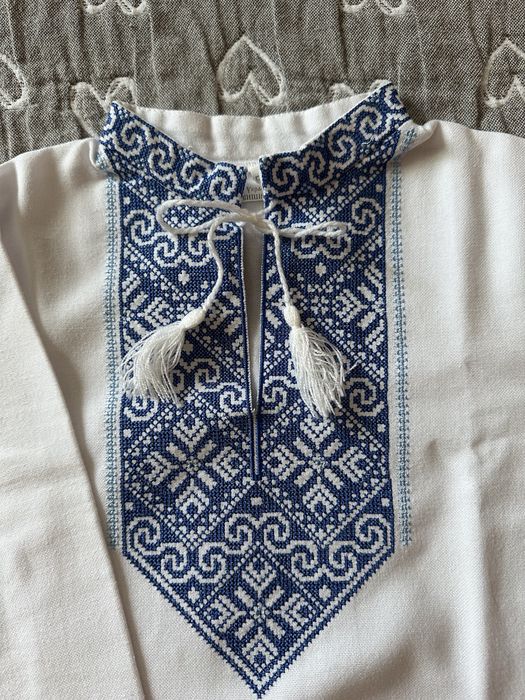 Продам вишиванку для хлопчика 7-8років