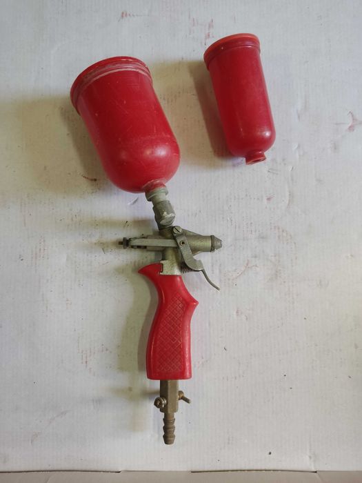 Краскопульт пневматичний компактний