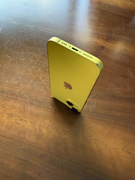 iPhone 14 em excelente estado