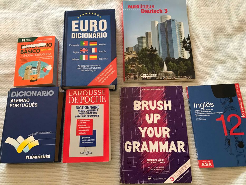 Dicionários e gramáticas de linguas