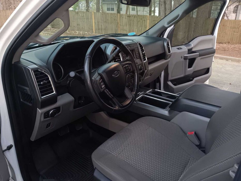 Ford F-150 XLT      2015