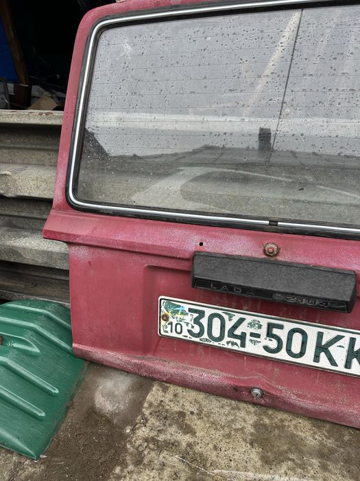 Задняя ляда в сборе со стеклом ваз 2104