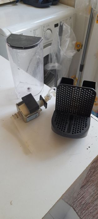 Vendo pecas maquina de café inissia