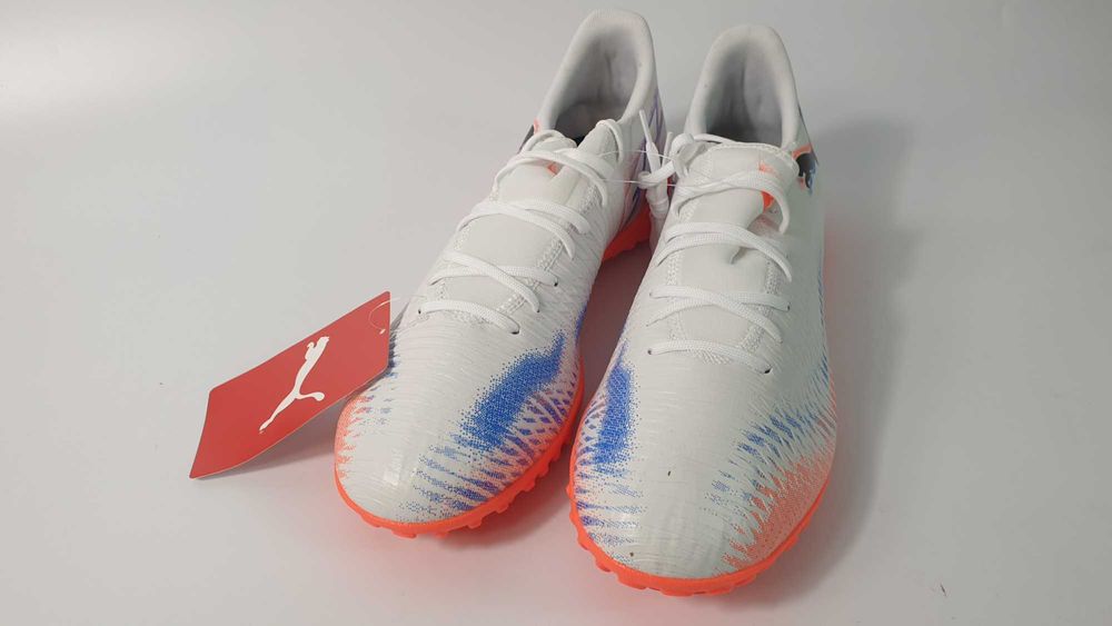 Puma turfy Future 8 Play TT rozmiar 39