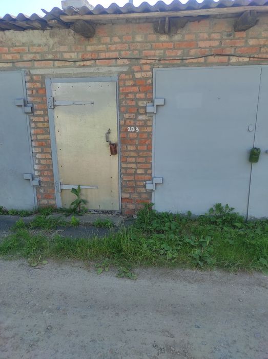 Продажам капітального гаража