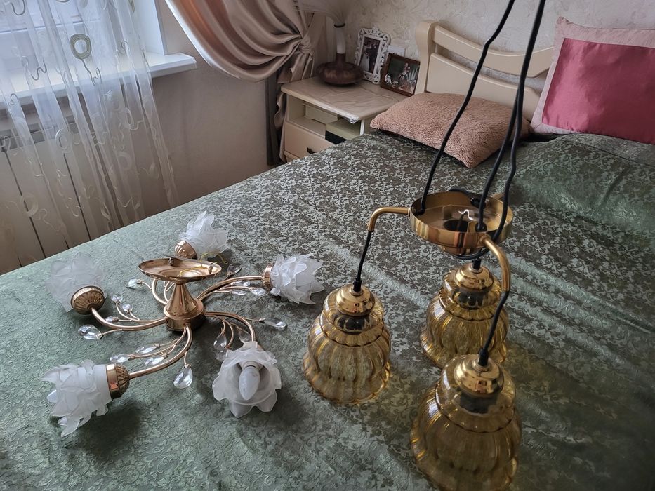 Люстры                       .