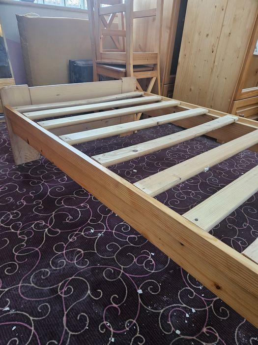 Łóżko drewniane (90x200 i 80x200)