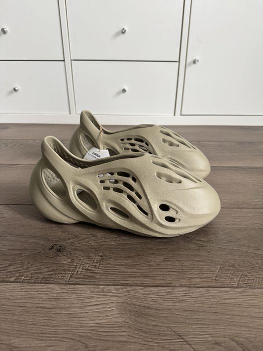 Adidas Foam Runner Stone Salt GV6840 оригінал