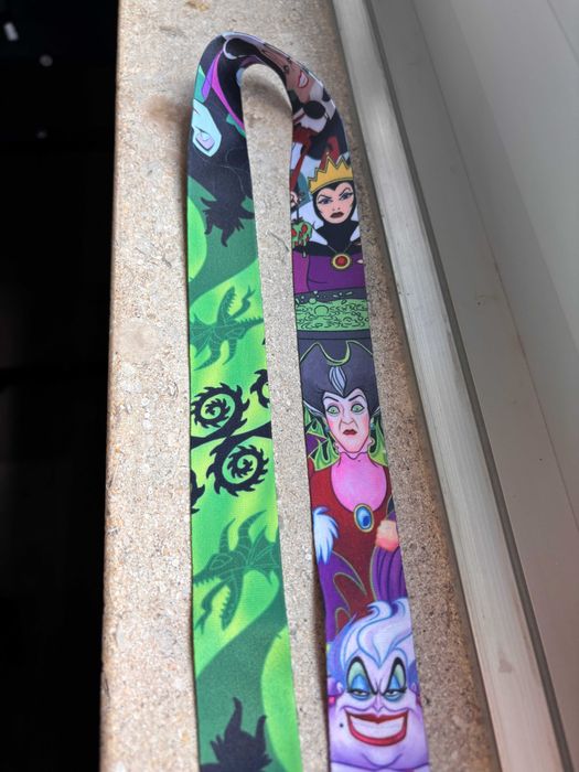 Fita Porta-Chaves / Porta-Cartões – Vilãs da Disney