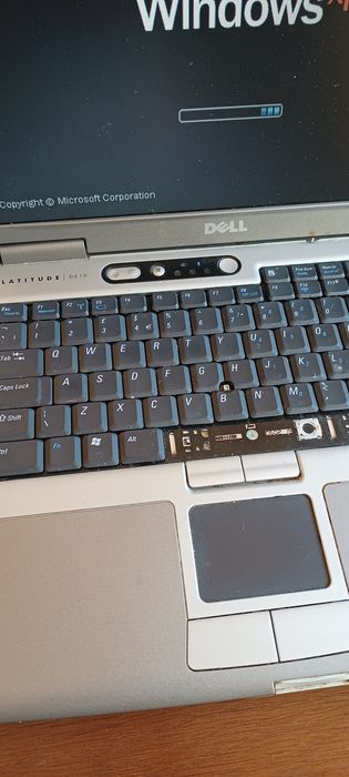Laptop Dell bez ładowarki