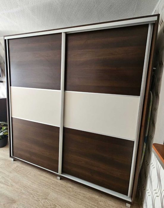 szafa bodzio komandor wolnostojący - możliwy transport