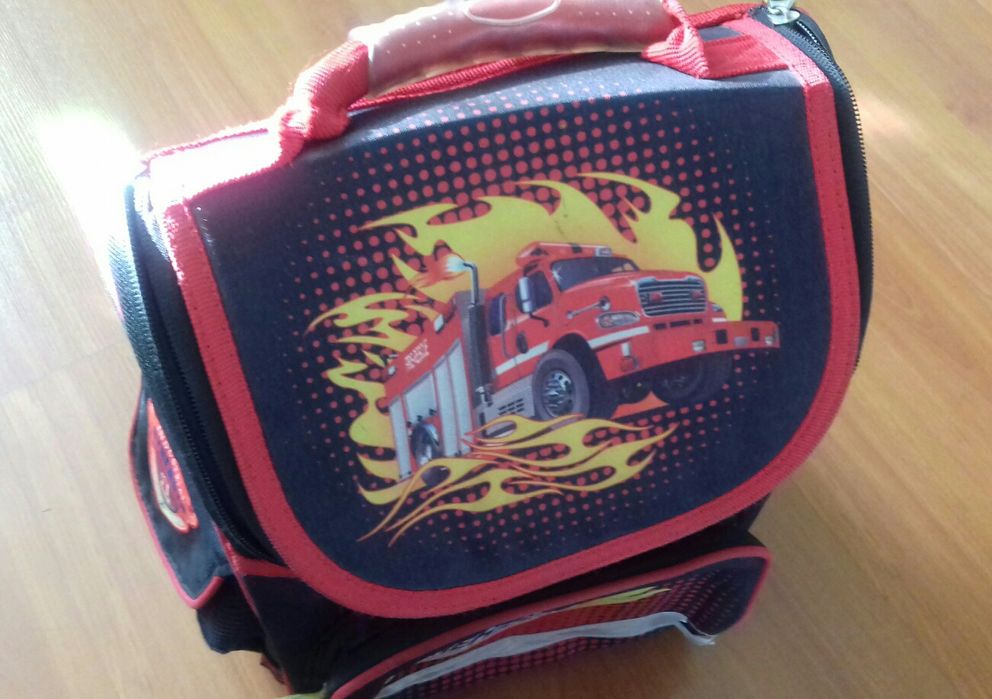 Продам школьный ранец