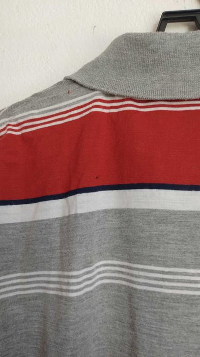 Dobyline XL Szara bluzka polo z kołnierzykiem w czerwone i białe paski