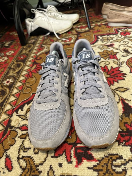 Кросівки New Balance 220