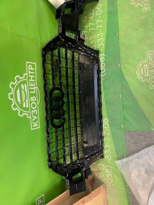 Решітка радіатора Audi Q7 2015-2019 4M решетка радиатора ауді кю7