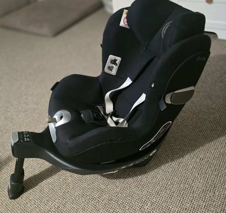 Cybex Sirona Zi-Size fotelik i baza