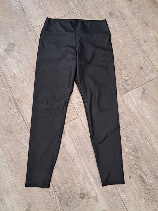 Getry/ legginsy ala skórzane - rozm z metki 2XL - używane