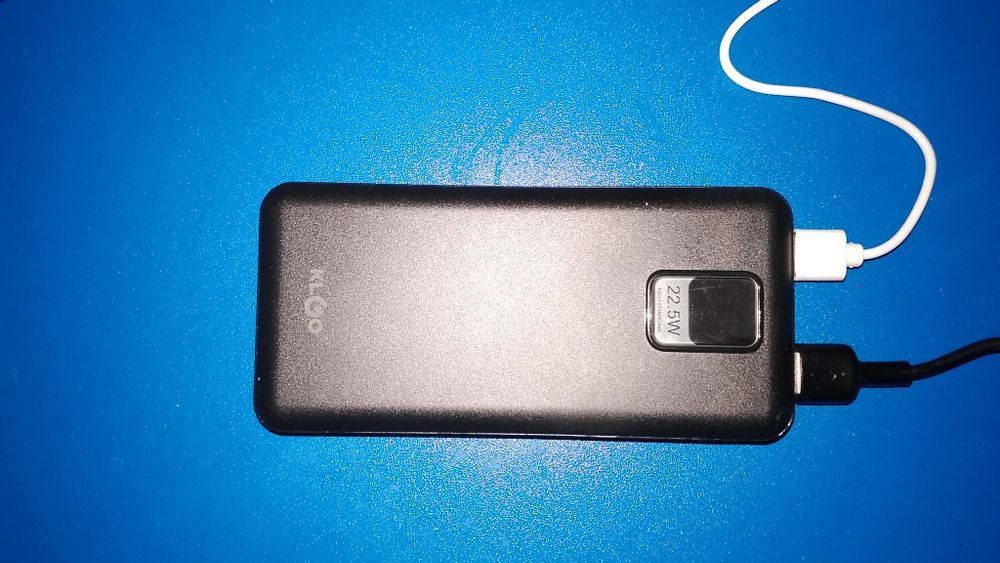 Зовнішній акумулятор .Powerbank 10000   22.5 W