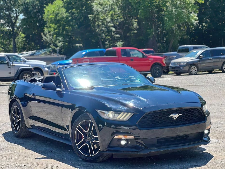 Ford Mustang      2014