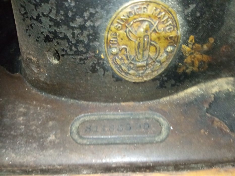 Швейна машинка singer