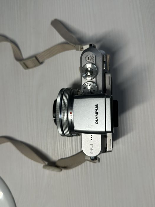 Фотоапарат Olympus E-PL8 kit 14-42 (аналог Canon g7x mark III)