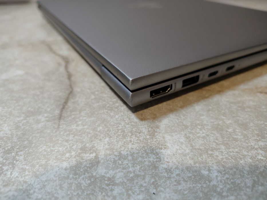 HP ZBook Firefly 14 G11 Intel Core Ultra 5 135H 32GB DDR5 512GB SSD