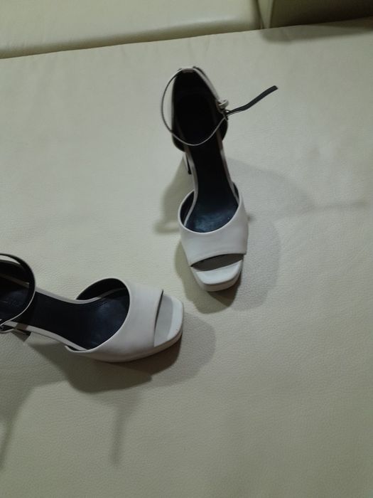 Sandalia Stradivarius