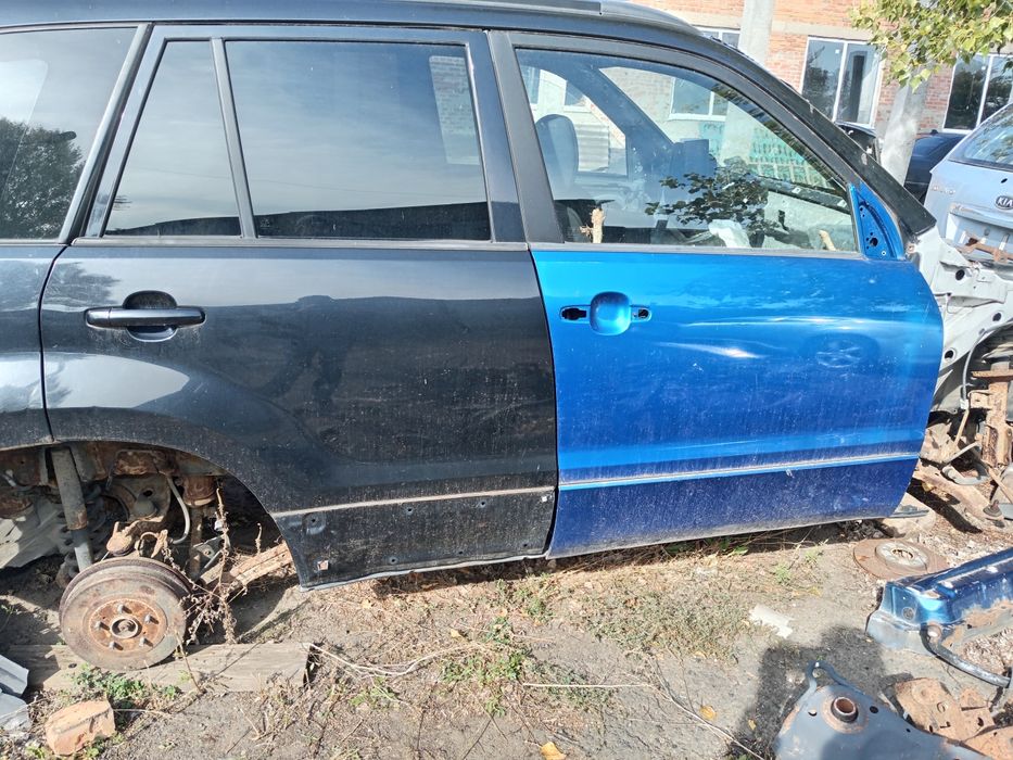 Двері Suzuki Grand Vitara (2006–2010)