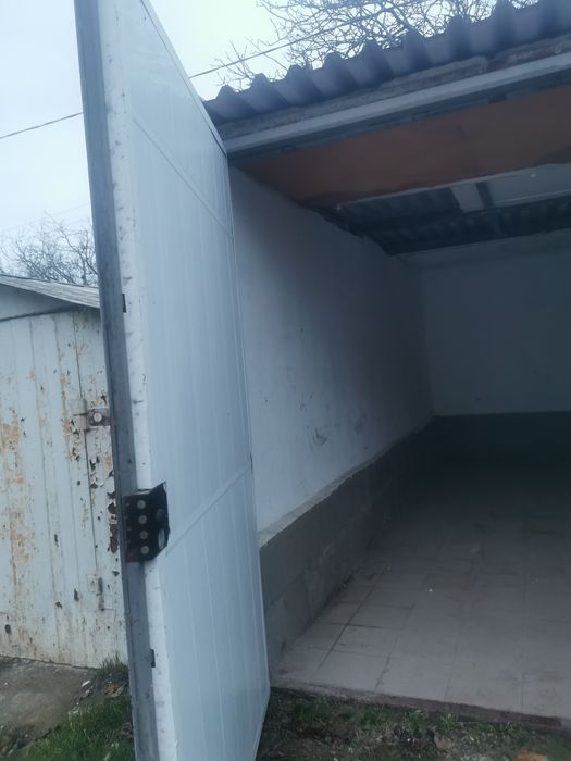 Продам гараж каменныйй
