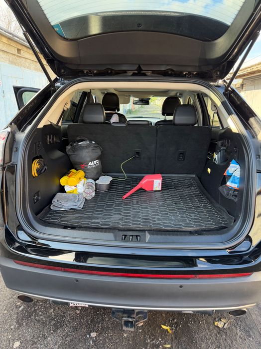 Автомобіль Ford Edge