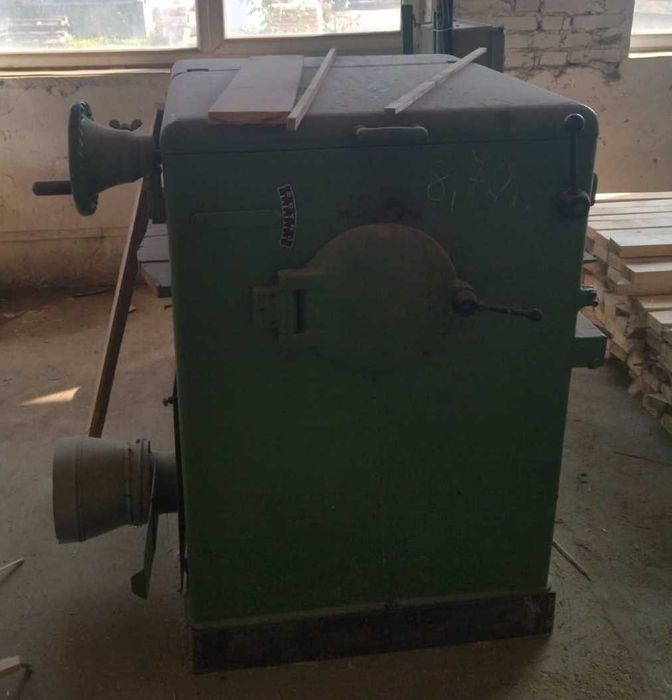 Багатопильний кромкообрізний верстат фірми PAUL продольний